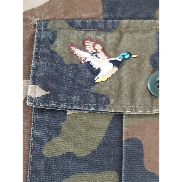 Winchester Men's Camo Hunting Button Up Embroidered Logo Shirt Medium - Picture 4 of 16